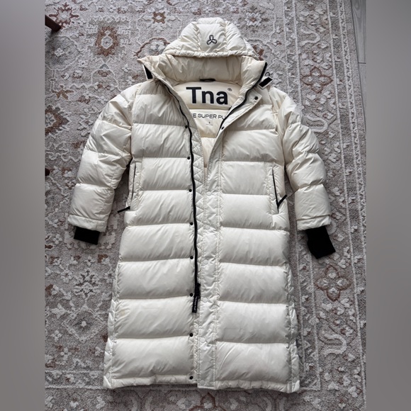 TNA Jackets & Blazers - TNA Women's Off-White Puffer Jacket
